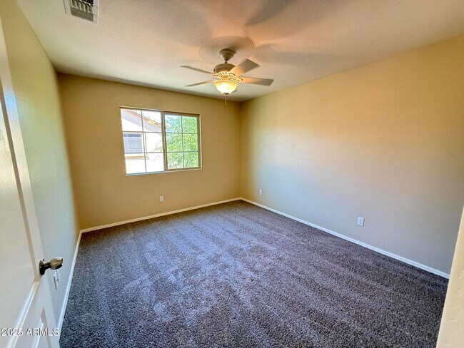 Building Photo - 2062 E Heartwood Ln