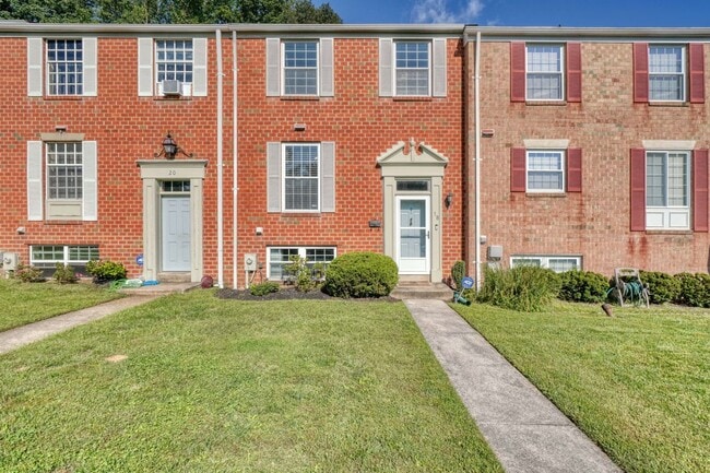 Building Photo - 18 Collis Ct