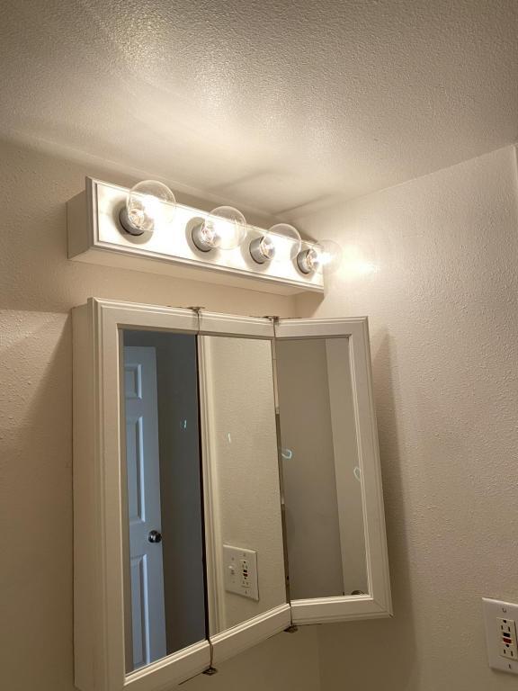 Building Photo - 495 Liholiho Street, Mount Thomas 204