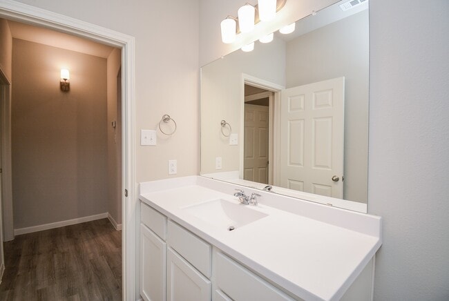 Building Photo - 27326 Grey Fox Run