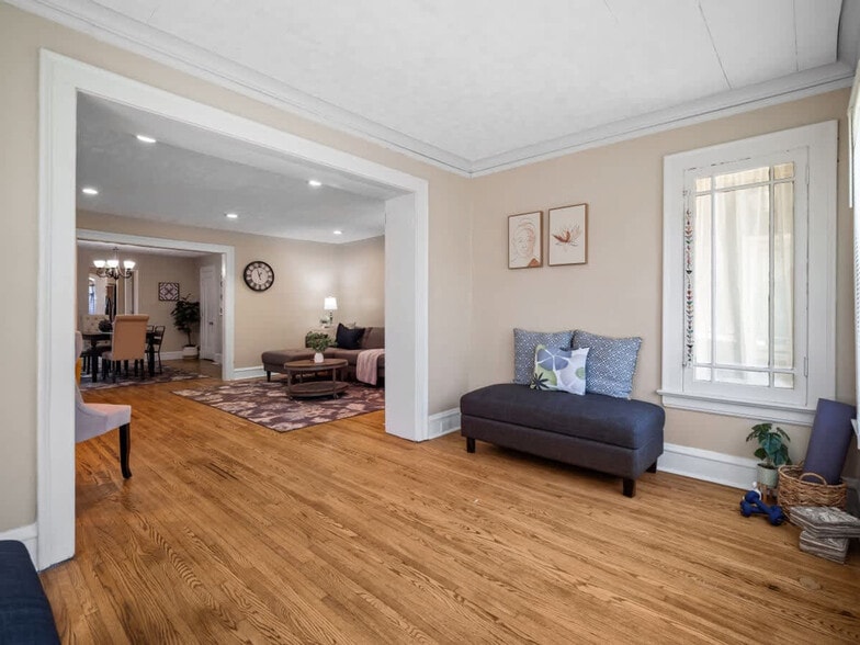 Building Photo - 3222 West Blvd