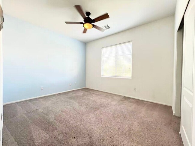 Building Photo - 930 Safe Sapphire Way