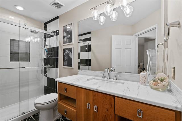 Building Photo - 7216 Raintree Way