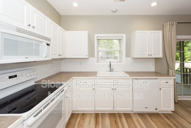Building Photo - 112 Tanglewood Cir