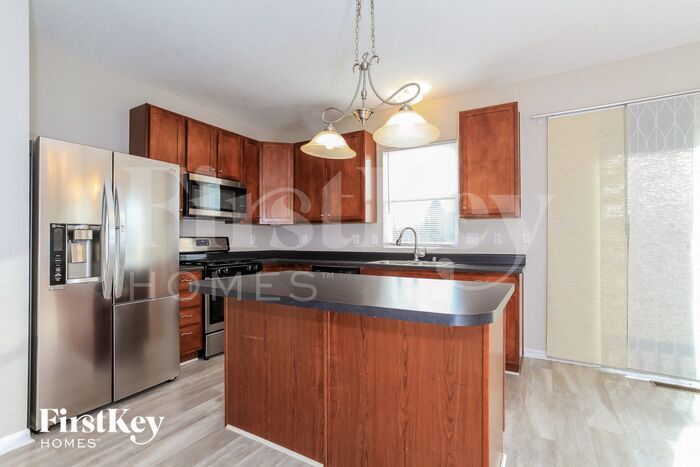 Building Photo - 7873 Healy Dr