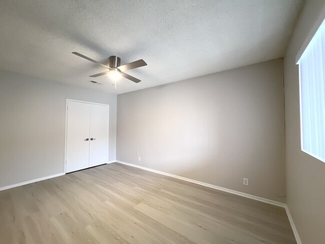 Building Photo - 8622 5th St