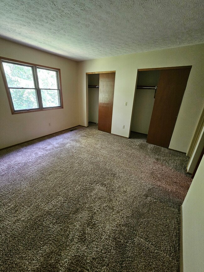Building Photo - 5652 Great Woods Blvd