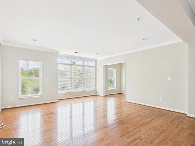 Building Photo - 4587 Whittemore Pl
