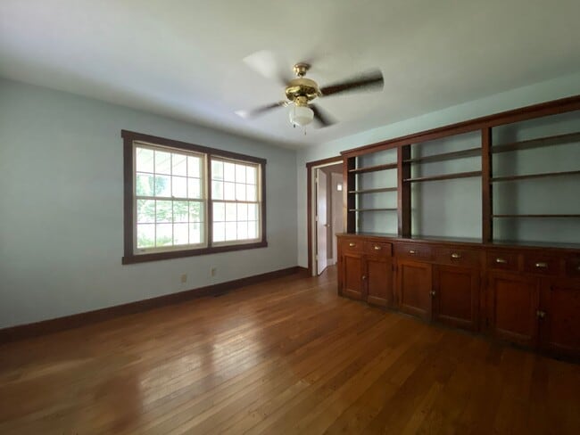 Building Photo - Coming Soon!!! Beautiful, Picture Perfect ...