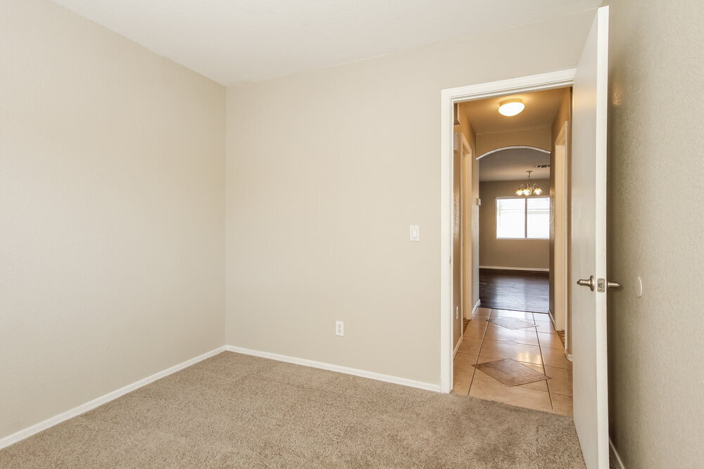 Building Photo - 2627 S 84th Gln