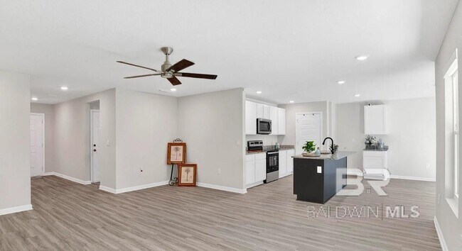 Building Photo - 12698 Mikado Cir