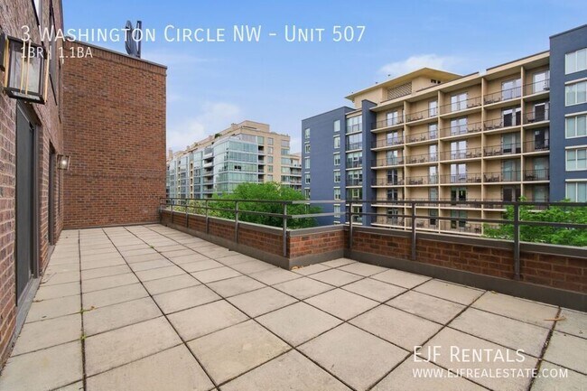 Building Photo - 3 Washington Cir NW