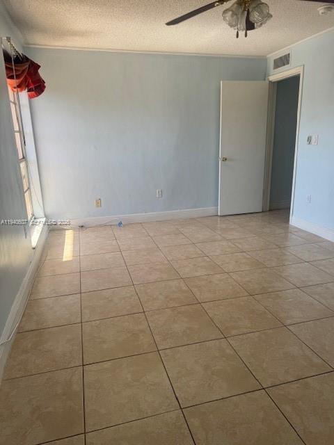 Building Photo - 1810 W 56th St