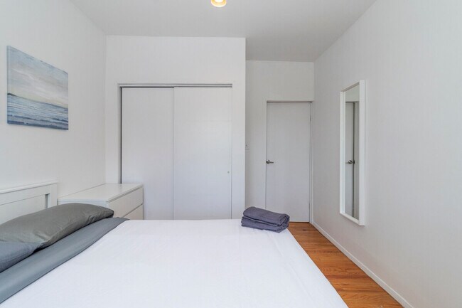 Building Photo - 1794 1st Ave