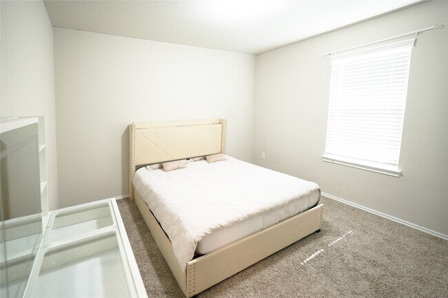 Building Photo - 5630 Havenwood Creek Ct