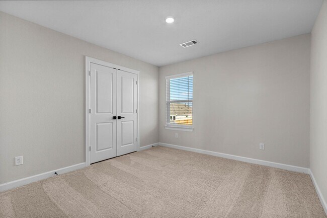 Building Photo - 10807 Hickory Ln