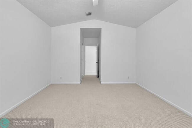 Building Photo - 9631 Orchid Grove Trail