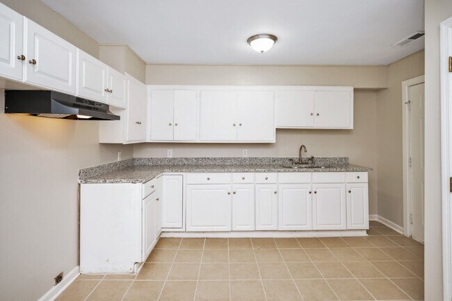 Building Photo - Incredible Value in Sylacauga – Appliances Included & Move-In Ready!