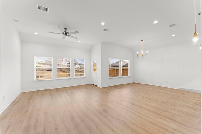 Building Photo - 11820 Whirlaway Dr