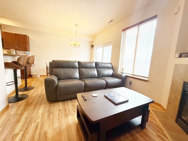 Building Photo - 317 NE Miramar Cir