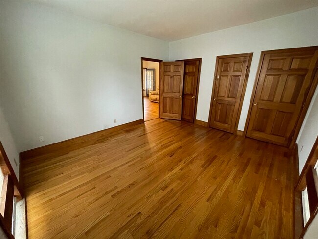 Building Photo - 21 Court St