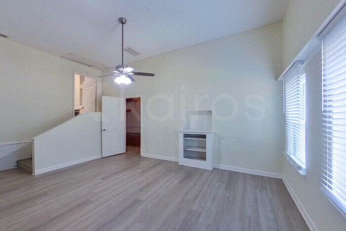 Building Photo - 324 Risdon Way