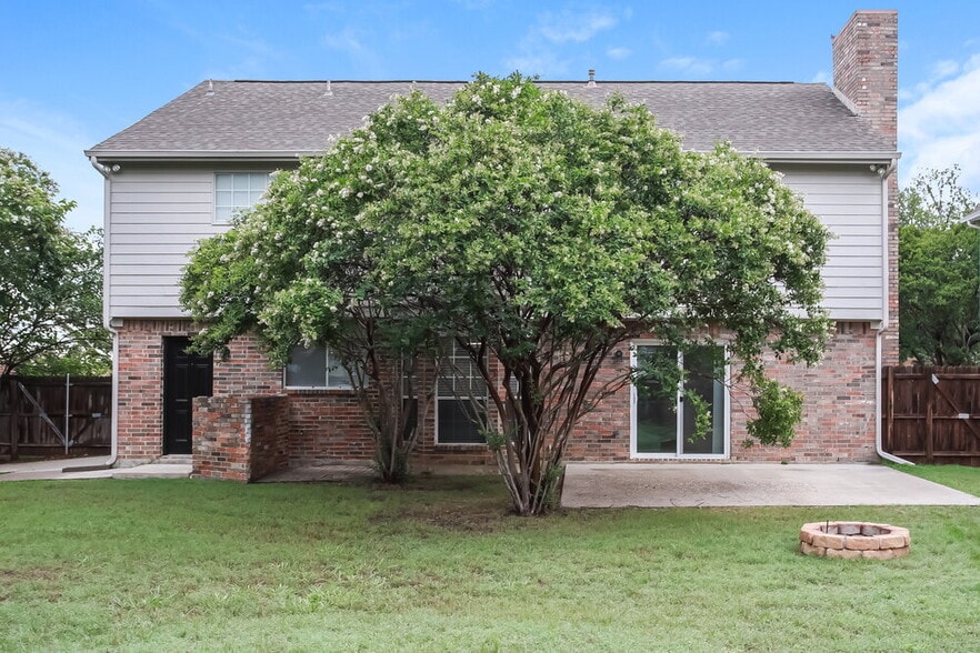 Building Photo - 5100 Hot Springs Trail