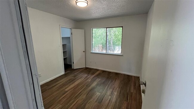 Building Photo - 9515 Aberdeen Way