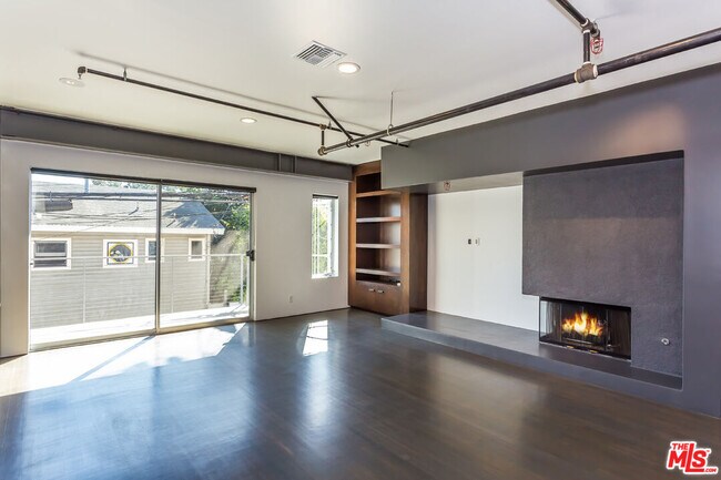 Building Photo - 1212 Abbot Kinney Blvd