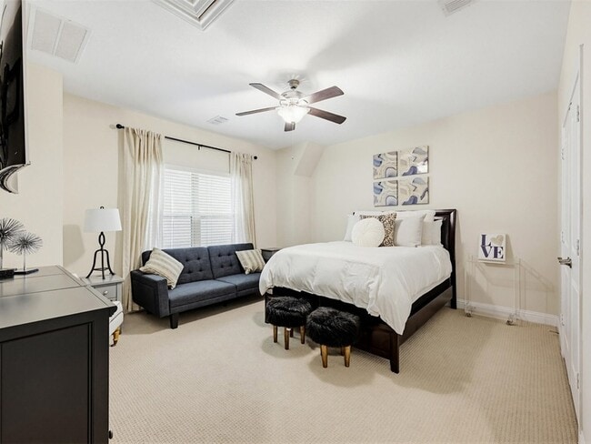 Building Photo - 8418 Oak Leaf Point Dr