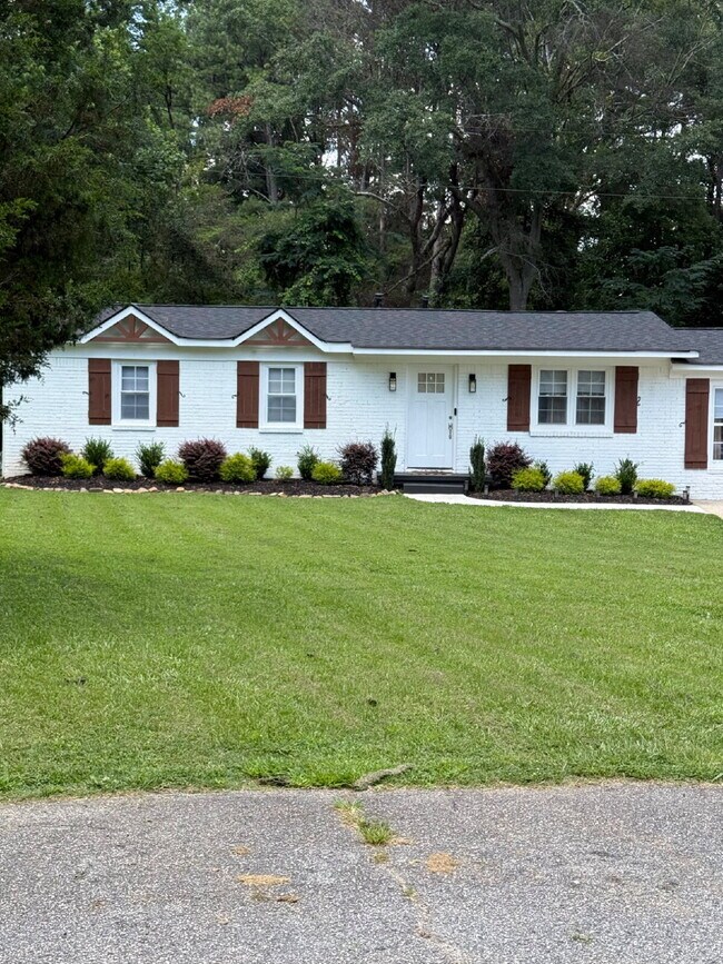 Primary Photo - Now Showing for August 1st Move-In