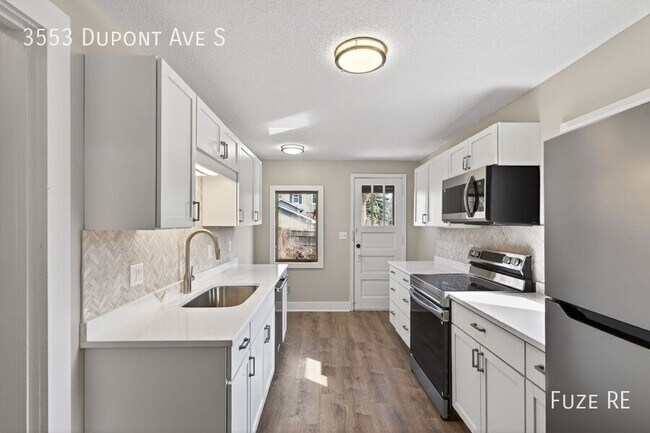 Building Photo - 3553 Dupont Ave S