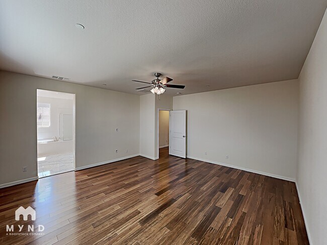 Building Photo - 2367 Hancock Dr