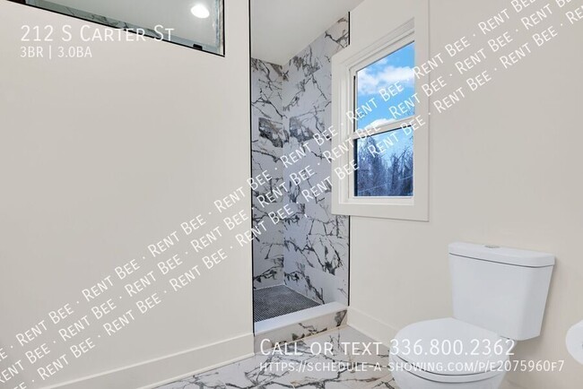 Building Photo - 212 S Carter St