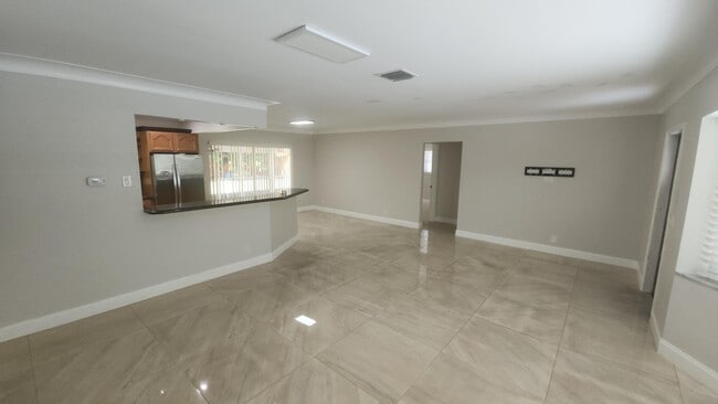 Building Photo - 1311 SW 12th Ave