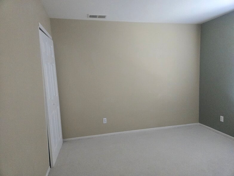 Building Photo - 4085 Garvey Way