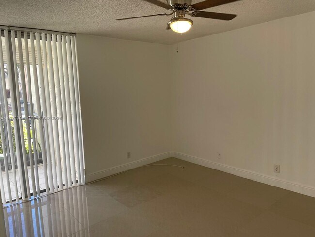 Building Photo - 851 Three Islands Blvd
