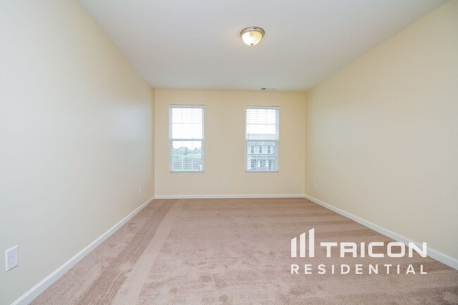 Building Photo - 771 Nelms Dr
