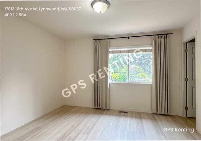 Building Photo - 17813 16th Ave W