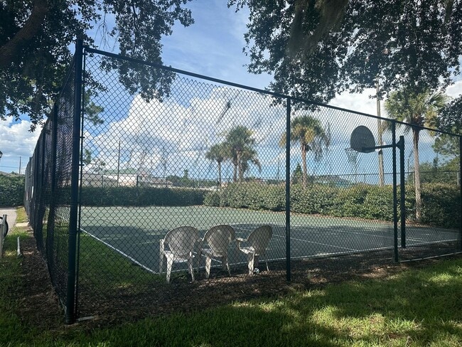 Building Photo - 2 Bedroom 2 Full Bath Townhome in LAKE MAR...