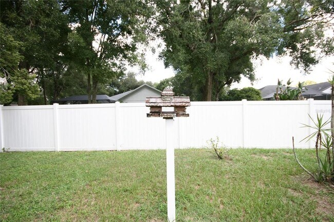 Building Photo - 17839 Sunrise Dr