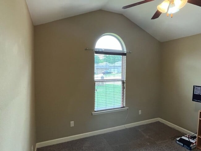 Building Photo - Nice Jacksonville Home Close to Little Roc...
