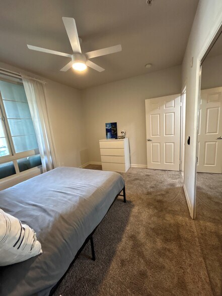 Building Photo - 1465 C St