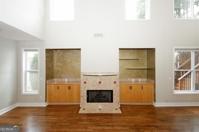 Building Photo - 1354 Brookhaven Village Cir NE