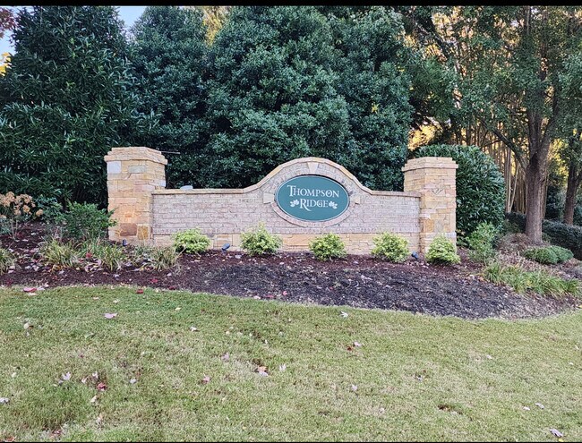 Building Photo - 71 Pocono Dr