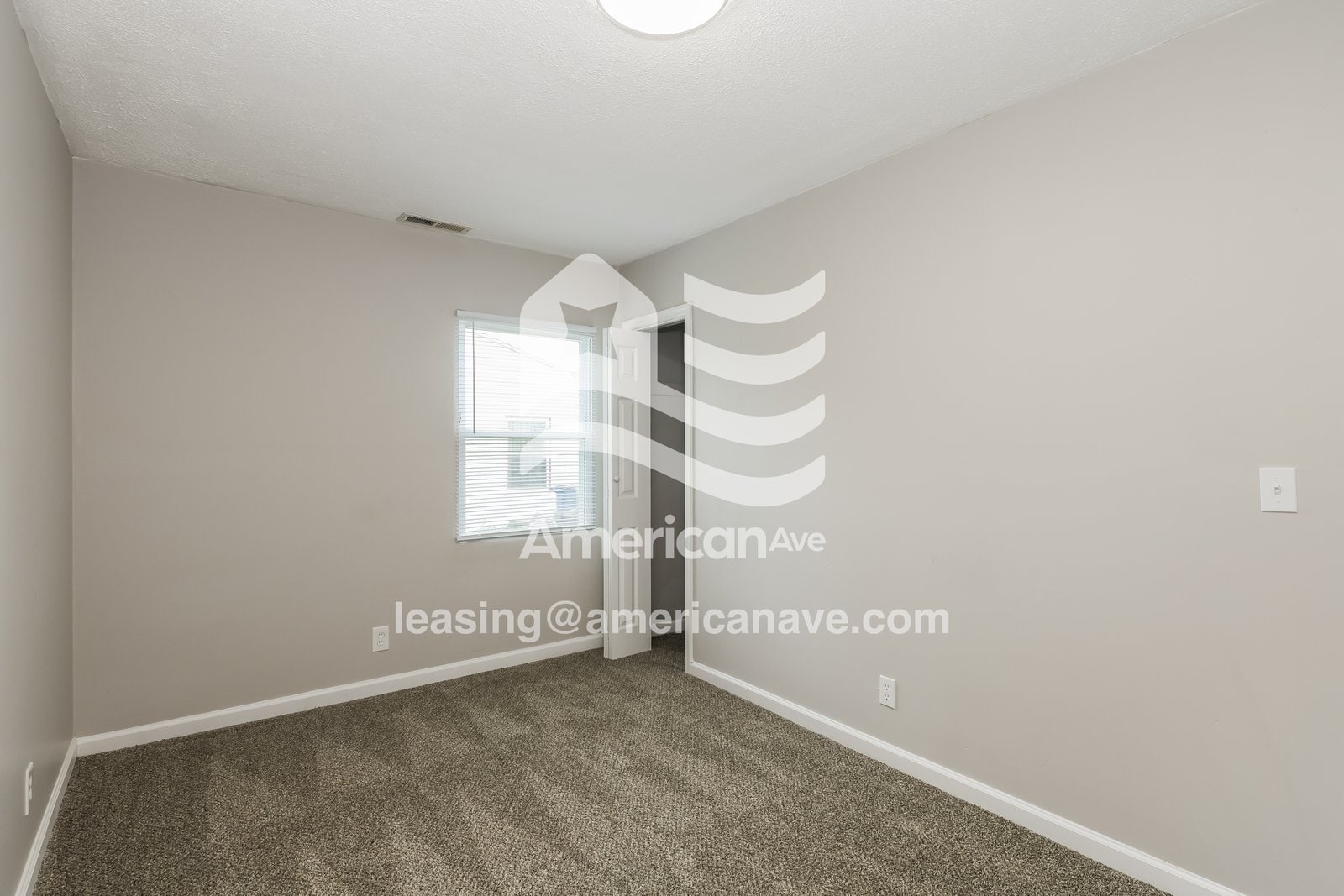 Building Photo - 3353 Forent Ave