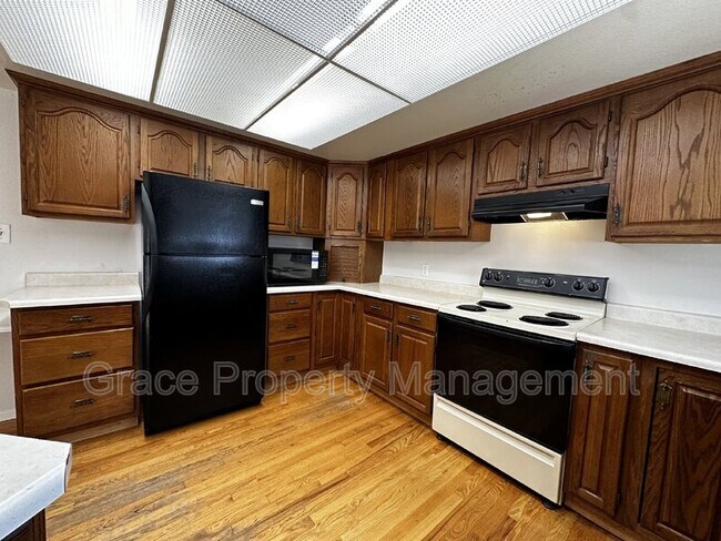 Building Photo - 1762 Ura Ln
