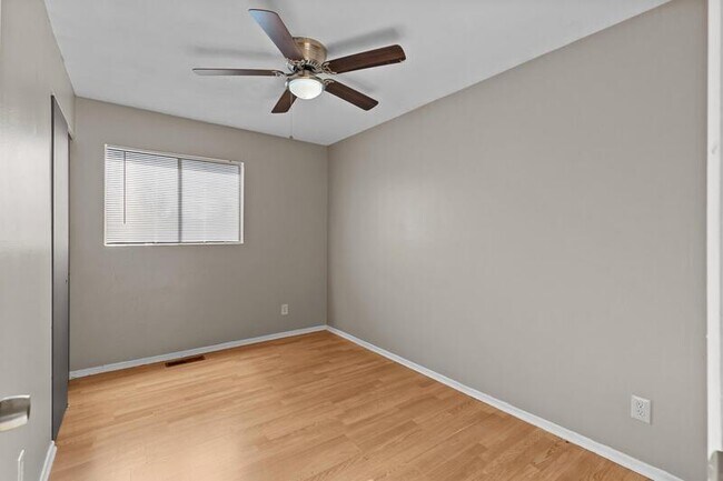 Building Photo - 1155 Mullanphy Ln