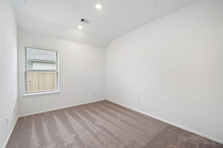 Building Photo - 3731 Lion Creek Ct