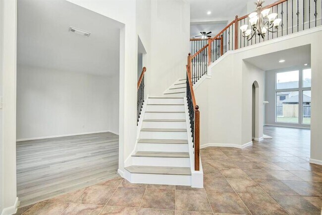 Building Photo - 26122 Salt Creek Ln